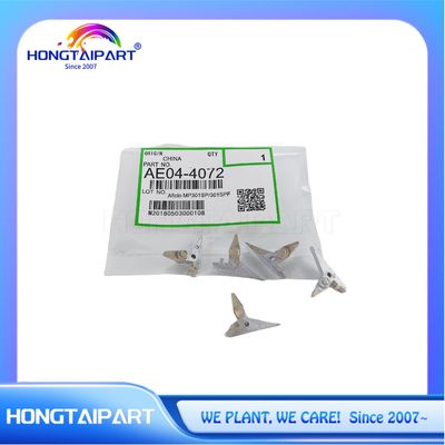 Купить Стриптизерские лапы для Ricoh Aficio MP 301 301SP 301SPF MP301 MP301SP MP301SPF AE044072 Верхний ролик Фьюзерный пикер онлайн изготовление